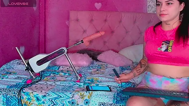 Lali HOtt online show from October 2025 03:43:01 PM