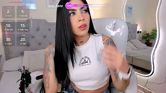 HannaColleman online show from November 2025 08:09:02 PM