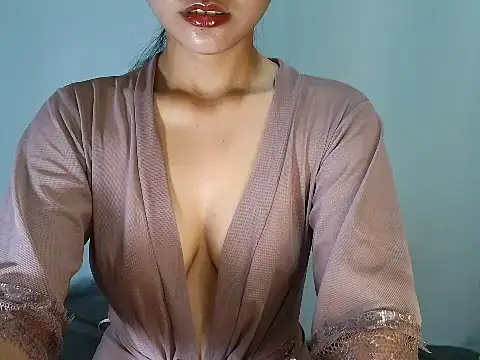 Sweet thea19 online show from October 2025 04:40:02 PM