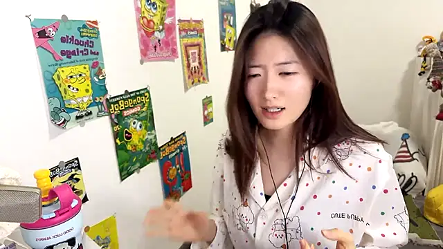 Moonlight-23 online show from October 2025 02:15:01 PM