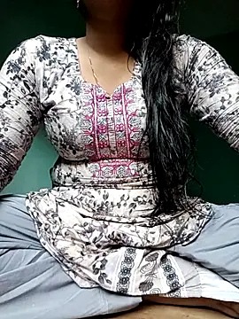 Rina-2 online show from October 2025 10:38:01 AM