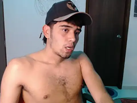 stiven 126  online show from October 2025 03:52:02 AM