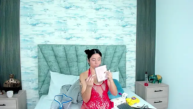 Snapshot of ShanelEvans chatting on September 2025 06:52:02 PM ShanelEvans online show from September 2025 06:52:02 PM
