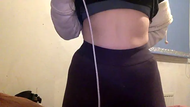 Snapshot of Bellababexox chatting on November 2025 06:45:01 AM Bellababexox online show from November 2025 06:45:01 AM