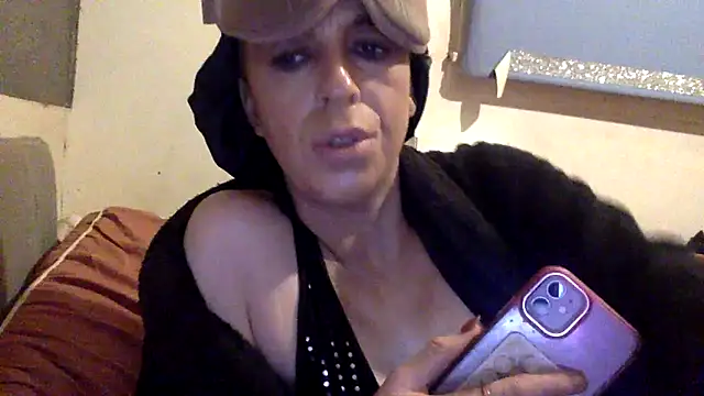 Snapshot of Bellababexox chatting on November 2025 06:01:02 PM Bellababexox online show from November 2025 06:01:02 PM