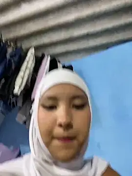 Firuze Hatunn online show from October 2025 11:57:01 PM