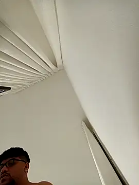 Snapshot of a23c43 chatting on October 2025 10:27:02 AM a23c43 online show from October 2025 10:27:02 AM