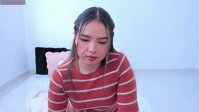 Snapshot of Alana_Banana_ chatting on October 2025 03:45:02 PM Alana Banana online show from October 2025 03:45:02 PM