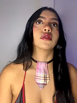 Michelle johnson  online show from October 2025 07:38:02 PM