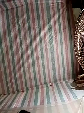 Love-Mama33 online show from October 2025 12:33:02 AM