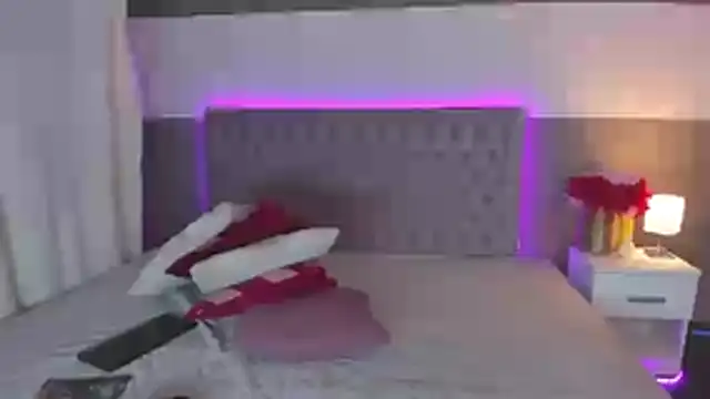 Snapshot of NathalyStars chatting on October 2025 01:11:02 PM NathalyStars online show from October 2025 01:11:02 PM