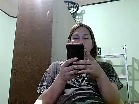 YourSweetKaori online show from September 2025 01:33:01 PM