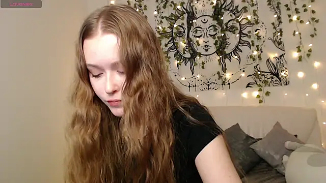 MandyMils online show from October 2025 04:47:01 PM