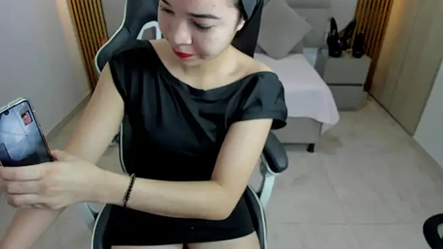 Keisha jalal online show from September 2025 07:19:02 PM