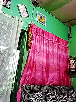 Snapshot of AmarahKate chatting on October 2025 11:27:02 PM AmarahKate online show from October 2025 11:27:02 PM