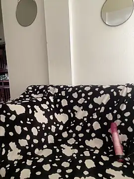 Zara Bel online show from October 2025 06:37:01 PM