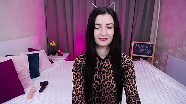 EvelinCuper online show from October 2025 05:08:01 AM