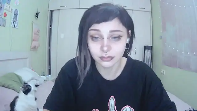 SineKiraReal online show from October 2025 10:24:01 AM