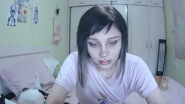 SineKiraReal online show from October 2025 10:25:01 AM