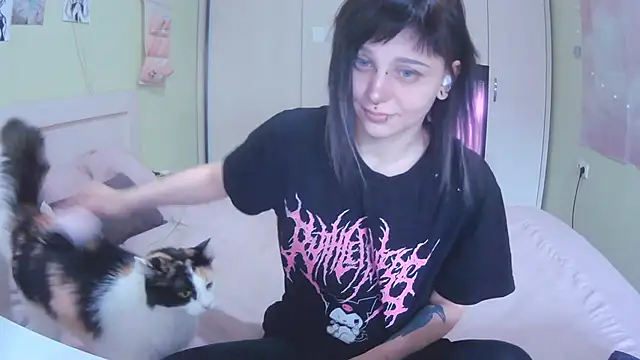 SineKiraReal online show from October 2025 10:27:02 AM