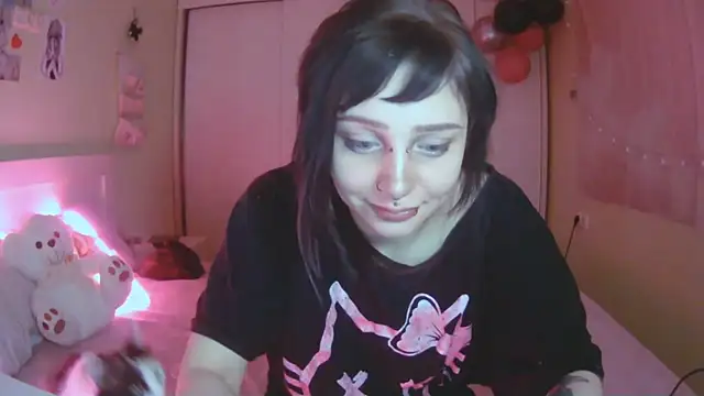 SineKiraReal online show from October 2025 10:19:02 AM