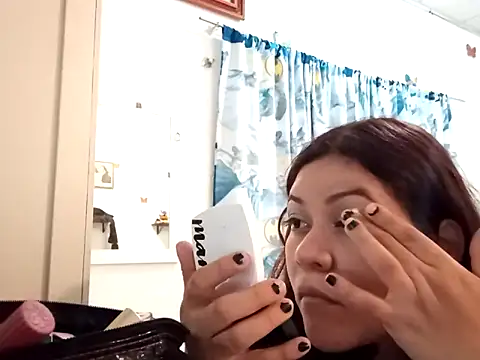 Snapshot of Kitty_WetXxX chatting on November 2025 02:22:01 AM Kitty WetXxX online show from November 2025 02:22:01 AM