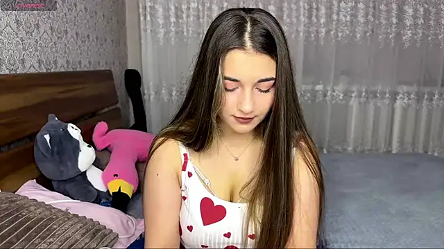 MaydaFarran online show from September 2025 07:39:01 PM