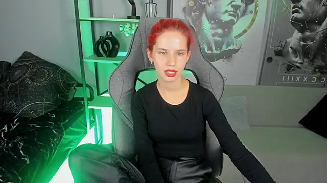 Snapshot of NitaNihil chatting on October 2025 08:09:02 PM NitaNihil online show from October 2025 08:09:02 PM