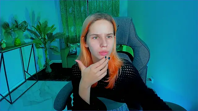 Snapshot of NitaNihil chatting on December 2025 07:02:02 AM NitaNihil online show from December 2025 07:02:02 AM