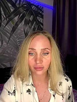 Affectionate lady online show from October 2025 07:30:01 AM