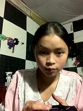 Em-Tho07 online show from September 2025 06:26:02 AM