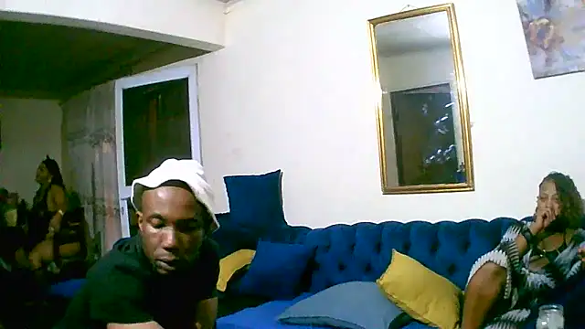 Snapshot of TheeBigPump chatting on September 2025 05:26:03 PM TheeBigPump online show from September 2025 05:26:03 PM