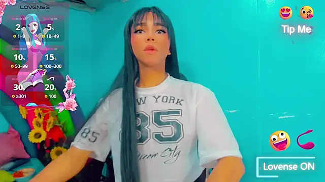 Snapshot of Britany_montiel chatting on November 2025 07:13:01 PM Britany montiel online show from November 2025 07:13:01 PM