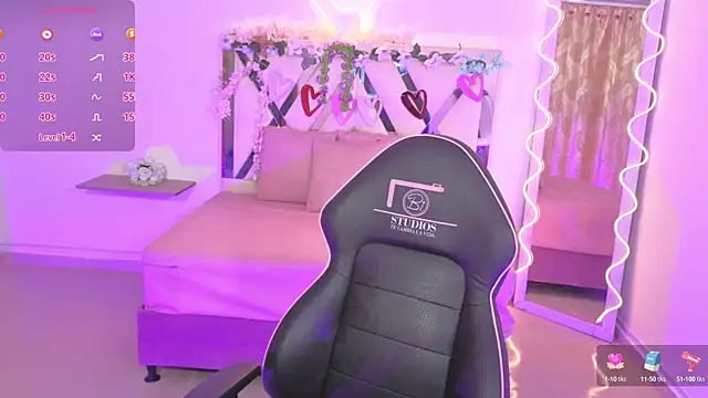 ZURY TAY online show from September 2025 11:48:01 AM