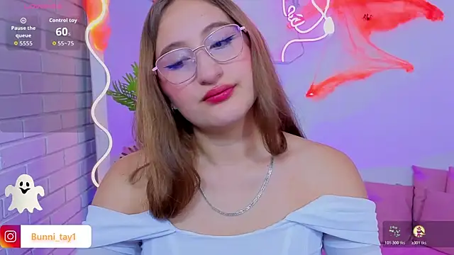 Snapshot of Bunni_tay chatting on October 2025 11:33:02 AM Bunni tay online show from October 2025 11:33:02 AM