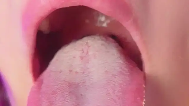 heiley moon online show from September 2025 12:10:01 PM