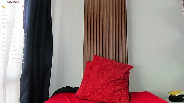 hannah lover online show from September 2025 07:37:02 PM