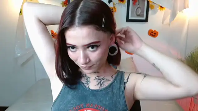 Evanss lx online show from October 2025 07:05:02 PM