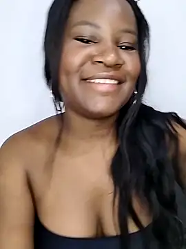 Snapshot of martinabro chatting on December 2025 01:33:01 AM martinabro online show from December 2025 01:33:01 AM