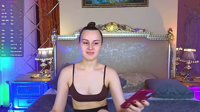 Snapshot of Kelly_Cartier chatting on November 2025 12:42:02 PM Kelly Cartier online show from November 2025 12:42:02 PM