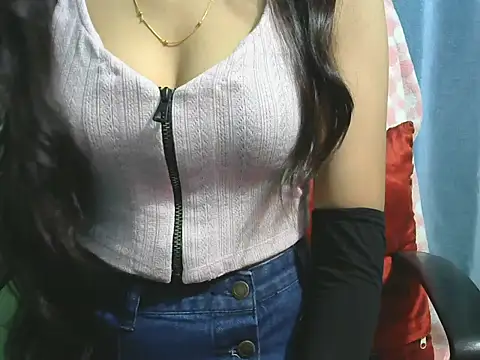 Snapshot of sheetal-sheetal95 chatting on November 2025 05:37:02 PM sheetal-sheetal95 online show from November 2025 05:37:02 PM