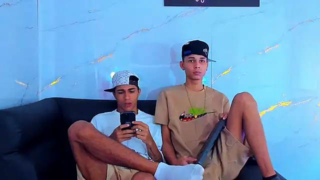 Snapshot of The_boys_at chatting on September 2025 04:44:01 AM The boys at online show from September 2025 04:44:01 AM
