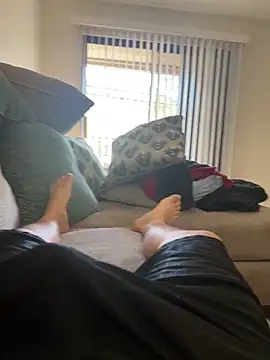 encinas15 online show from November 2025 08:54:01 PM