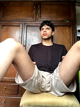 Snapshot of Axel-Mejia chatting on November 2025 08:18:01 PM Axel-Mejia online show from November 2025 08:18:01 PM