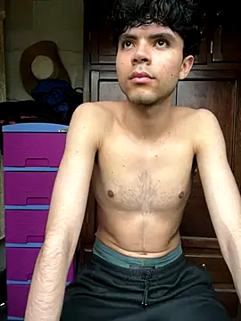 Snapshot of Axel-Mejia chatting on November 2025 09:41:02 PM Axel-Mejia online show from November 2025 09:41:02 PM