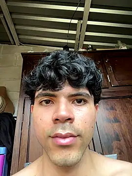 Snapshot of Axel-Mejia chatting on December 2025 07:53:02 PM Axel-Mejia online show from December 2025 07:53:02 PM