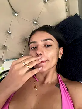 Snapshot of AnaaFaith_ chatting on September 2025 04:18:01 PM AnaaFaith online show from September 2025 04:18:01 PM