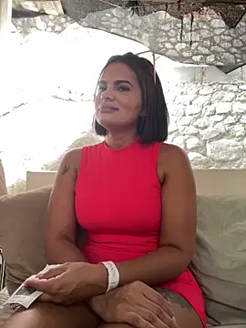 Snapshot of IrinaVelvet chatting on November 2025 06:10:01 PM IrinaVelvet online show from November 2025 06:10:01 PM