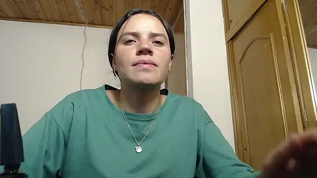 Snapshot of Skylar_Serenity chatting on October 2025 10:43:02 PM Skylar Serenity online show from October 2025 10:43:02 PM