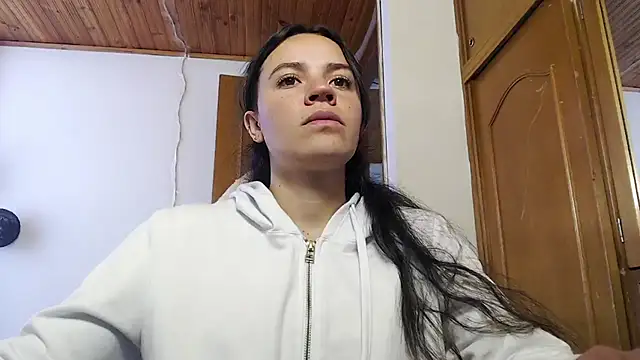 Snapshot of Skylar_Serenity chatting on October 2025 07:14:01 PM Skylar Serenity online show from October 2025 07:14:01 PM